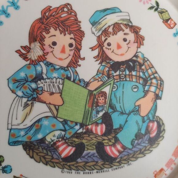 Vintage 1969 Raggedy Ann & Andy Child's Plate 1969 Oneida - Picture 3 of 4